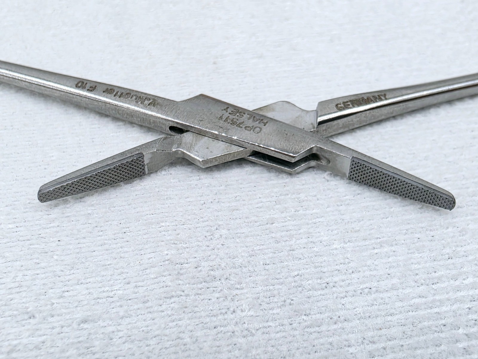 V. Mueller OP7511 Halsey Needle Holder TC 4.75" Serrated - Ultrasonic Cleaned