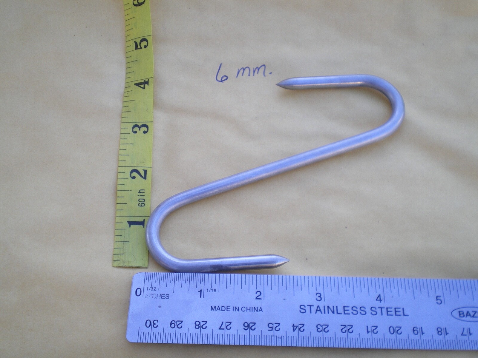 9 PCS. HEAVY DUTY STAINLESS STEEL MEAT/POULTRY S HOOKS, 6"X6MM. W/2" HOOK ENDS