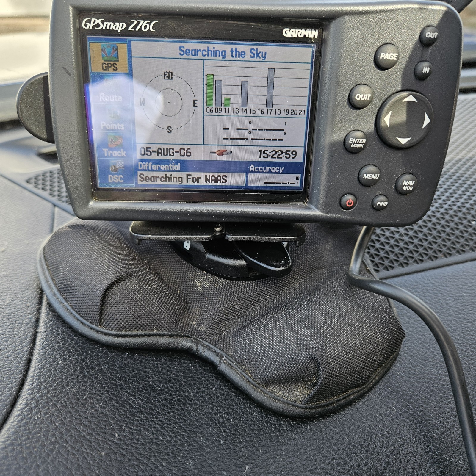 GARMIN GPSMAP 276C PORTABLE COLOR GPS CHARTPLOTTER (Needs New Battery)