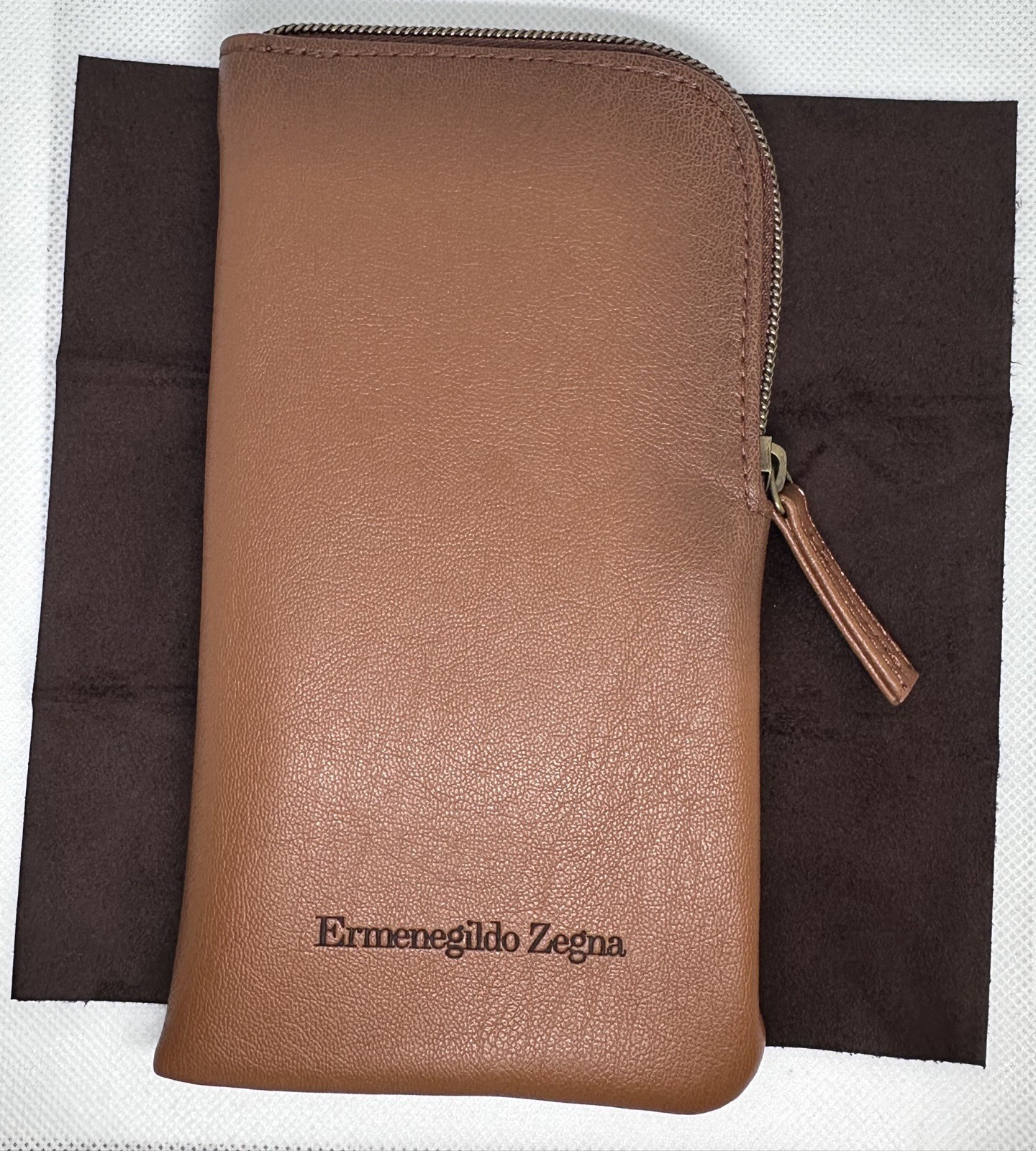 Authentic ERMENEGILDO ZEGNA Brown Leather Eyeglass Case with cleaning cloth OBO