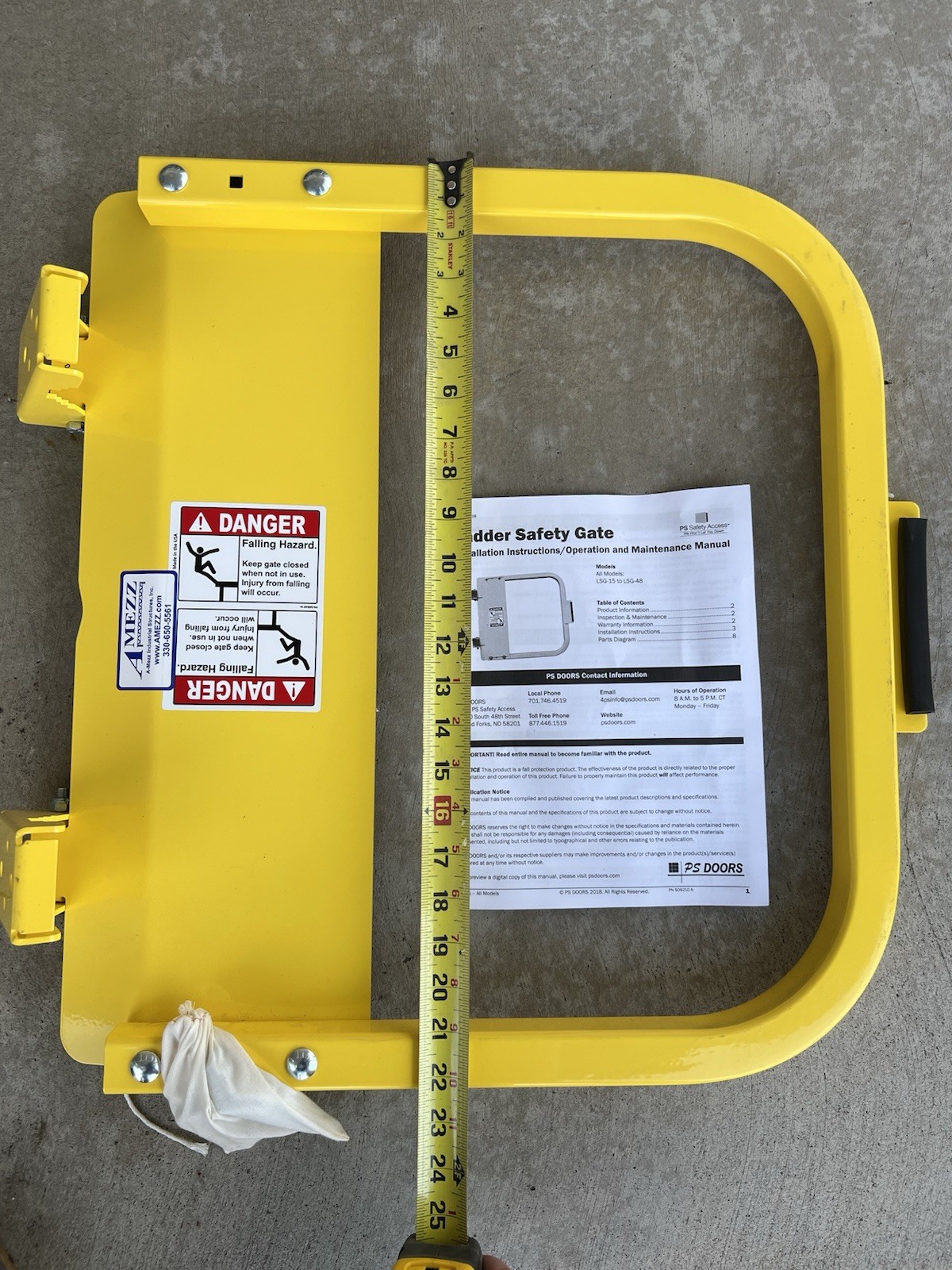 Ladder Safety Gate Amezz PS Industries LSG-21, New. Spring loaded, yellow