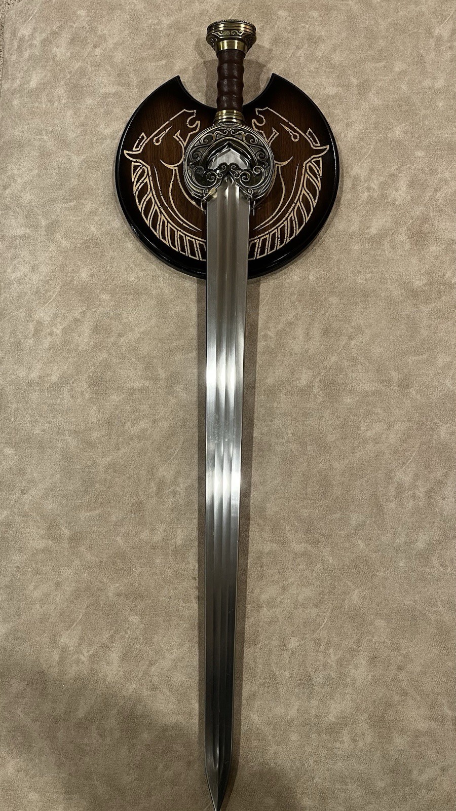 United Cutlery Herugrim Sword Of Theoden /Plaque LOTR Officially Licensed UC1370