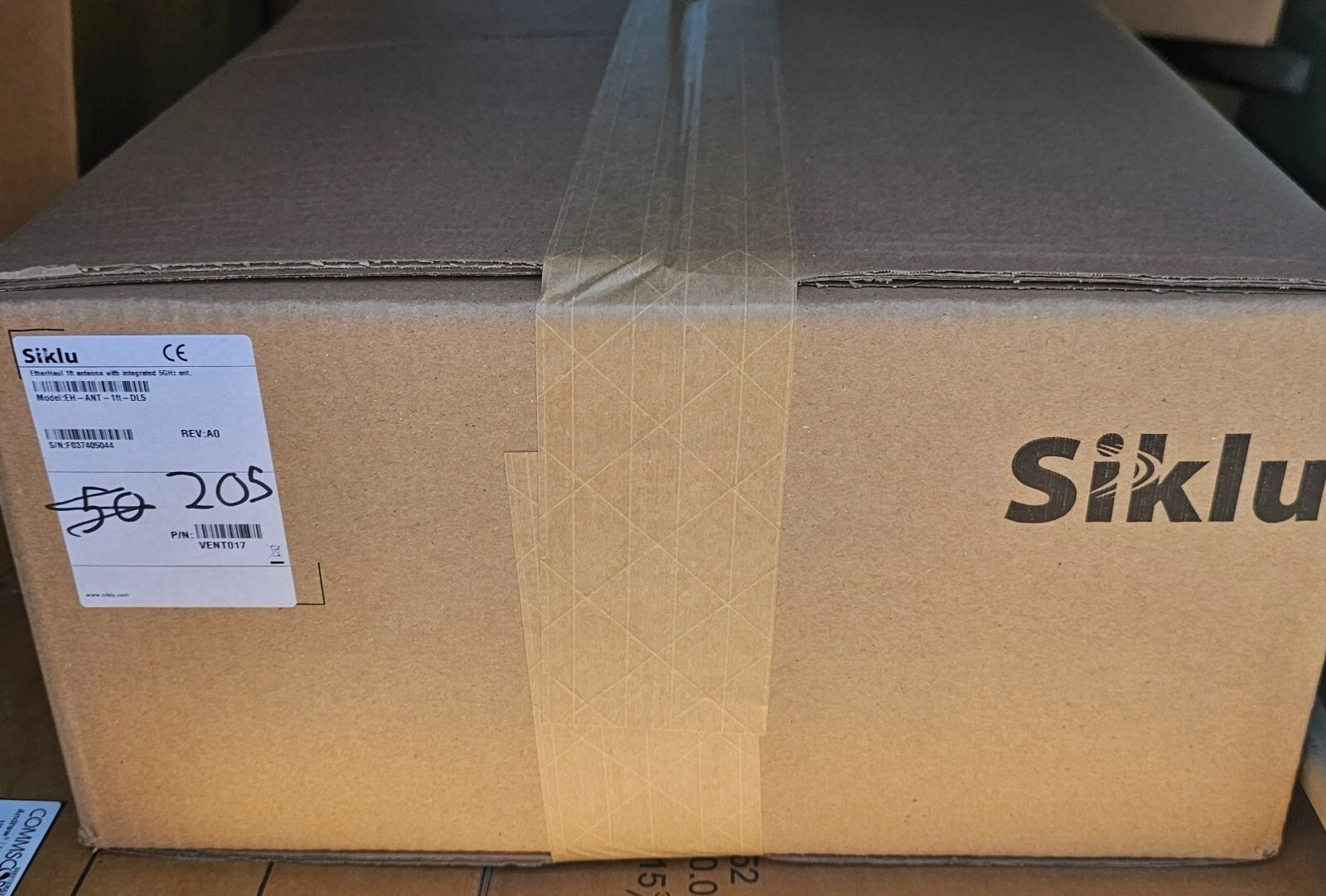 SIKLU Etherhaul E-Band Antenna EH-ANT-1ft DL5 Microwave Antenna Point To Point