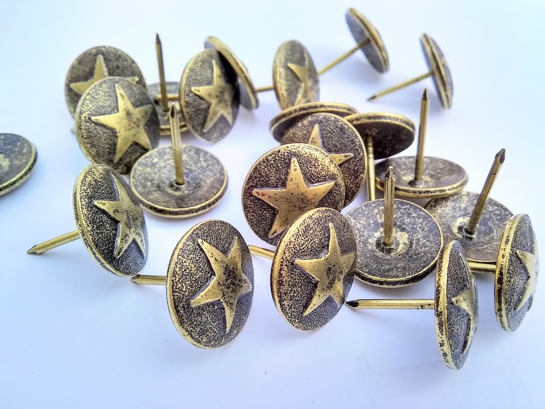 Antique Brass Western Style Star LARGE 3/4 INCH Head Nail/Upholstery Tack Pkg 10