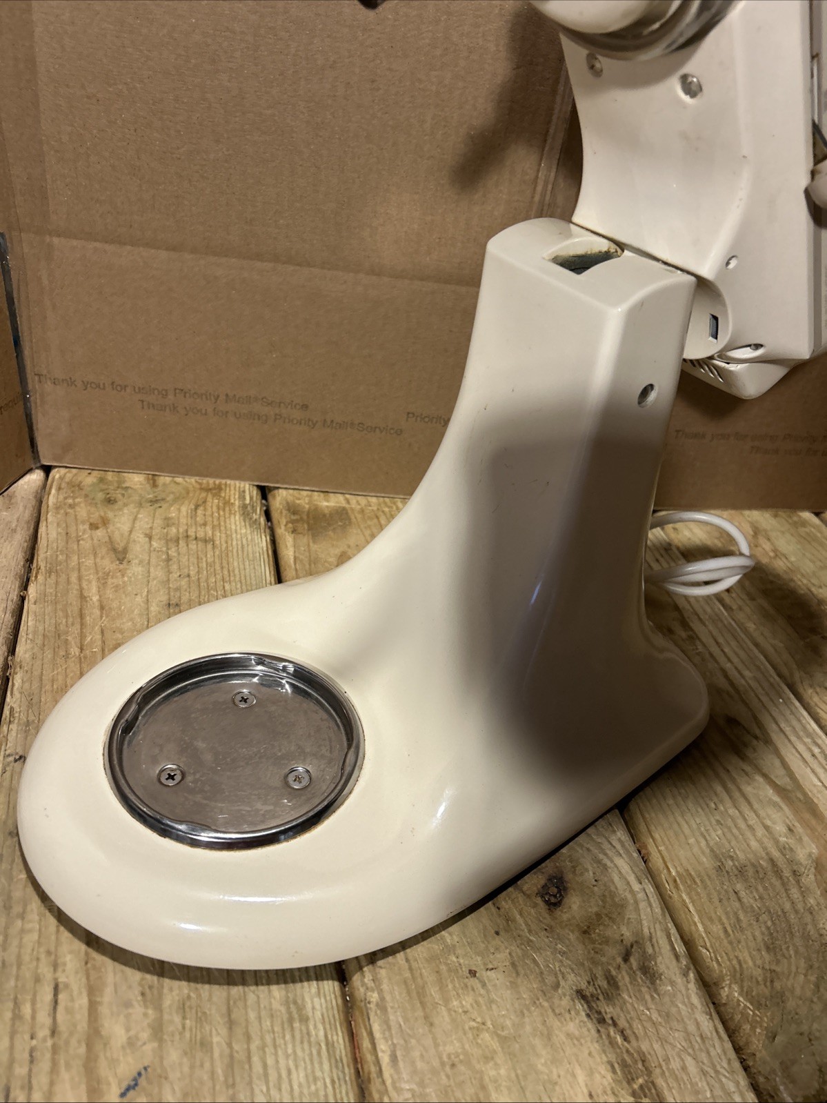 KitchenAid Artisan KSM150PSAC 5 qt Stand Mixer Almond Cream tested