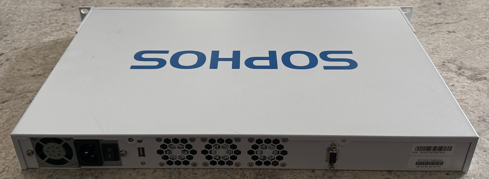 Sophos SG 210 rev.1 6-Port Gigabit Firewall Security Appliance w/ Rack Ears
