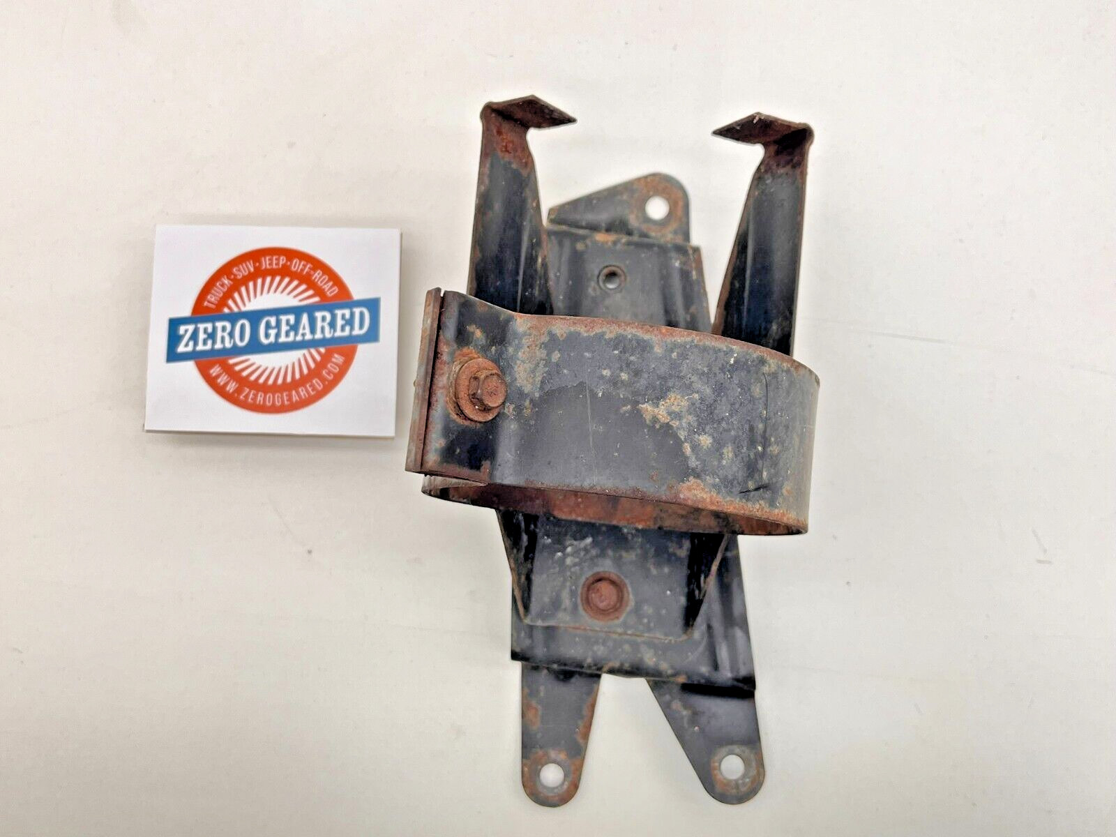 85-87 Chevy Truck 85-91 Suburban Jimmy Blazer CHARCOAL CANISTER BRACKET