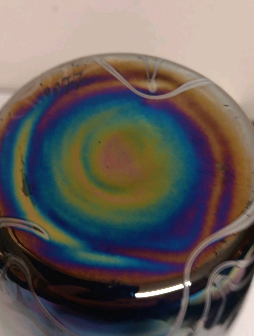 Vintage Vandermark Pulled Feather Iridescent Vase 9" H