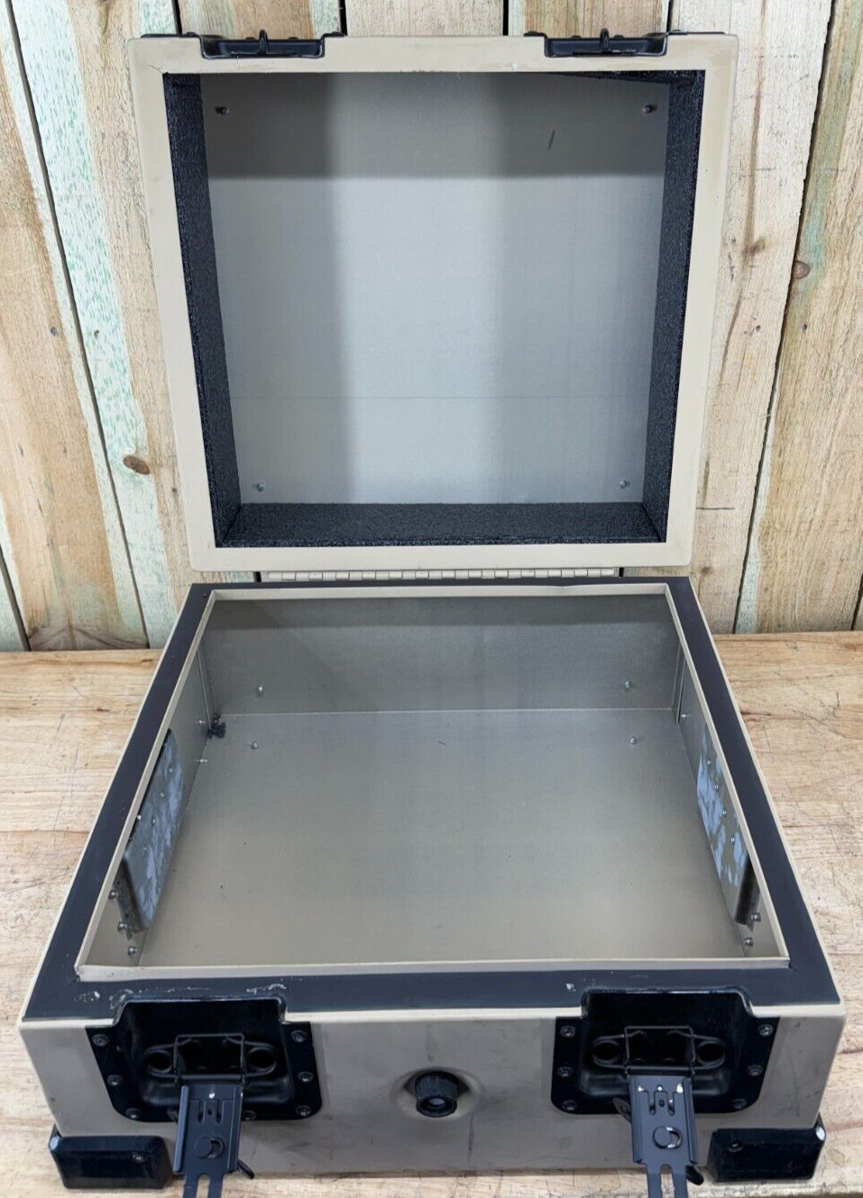 PSI Case 19x18x11" Metal Tan Military Waterproof Storage Container Hardigg