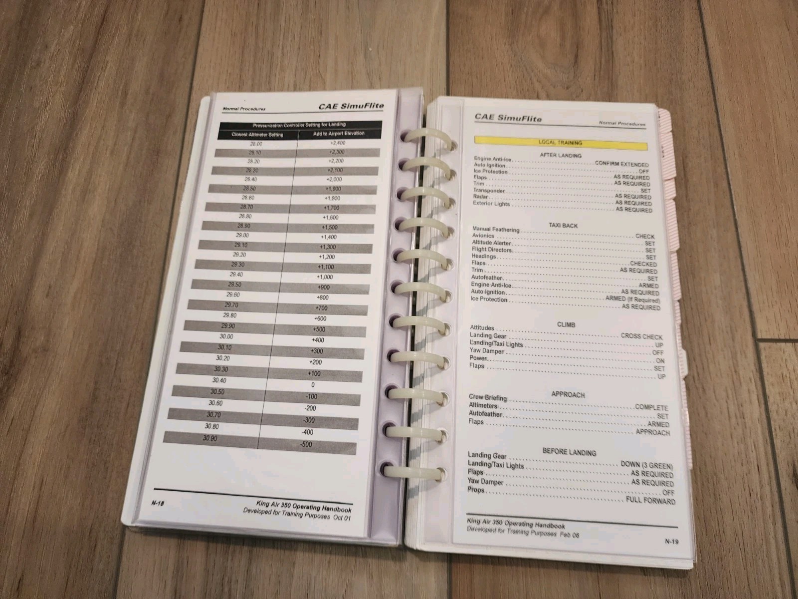 King Air 350 Operating Handbook - Aviation Pilot Aircraft Manual SimuFlite