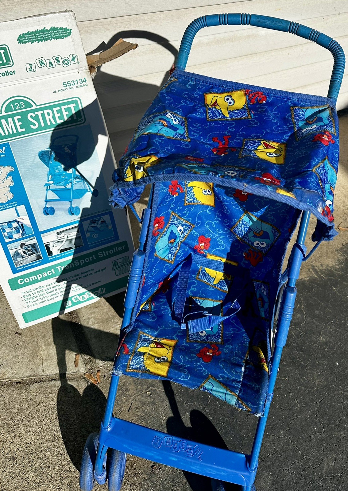 Vintage J.Mason Sesame Street Light Weight ELMO Skedaddle Stroller Cool!