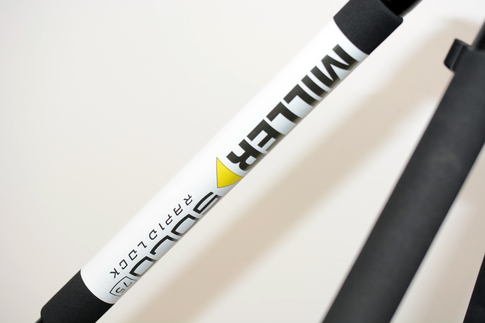 MILLER AIR TRIPOD SYSTEM