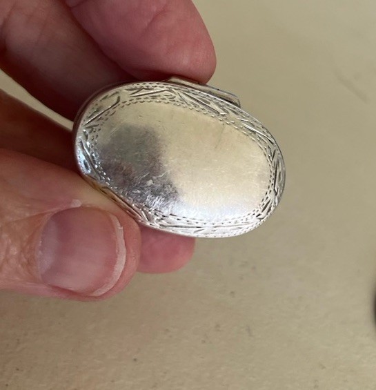 Oval Snuff Box / Pill container , Sterling Silver marked 925 Victorian antique
