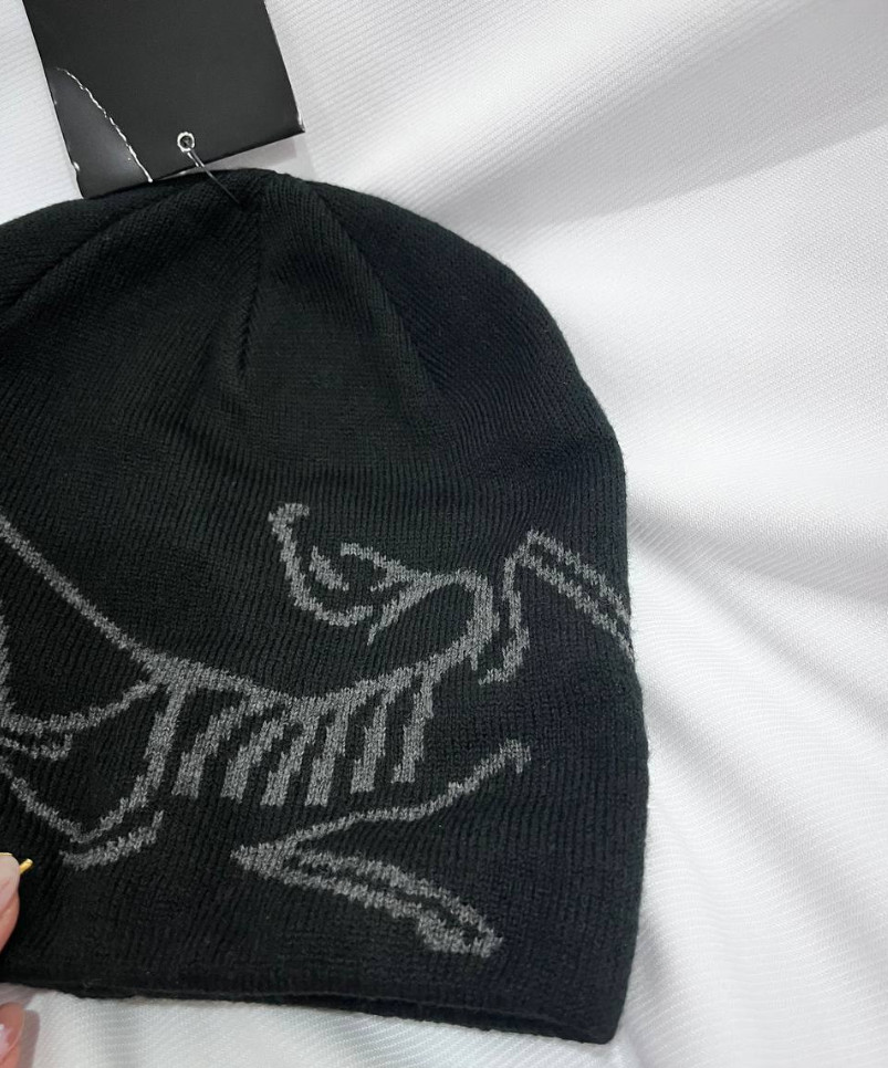 NWT Arc'teryx Bird Head Toque Beanie Hat Black Winter Cap