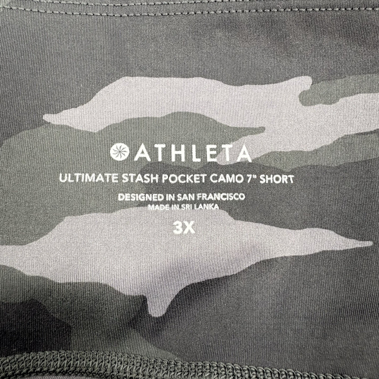 Athleta Utimate Stash Pocket Camo 7 Shorts Womens 3X Athletic Workout Gym Summer