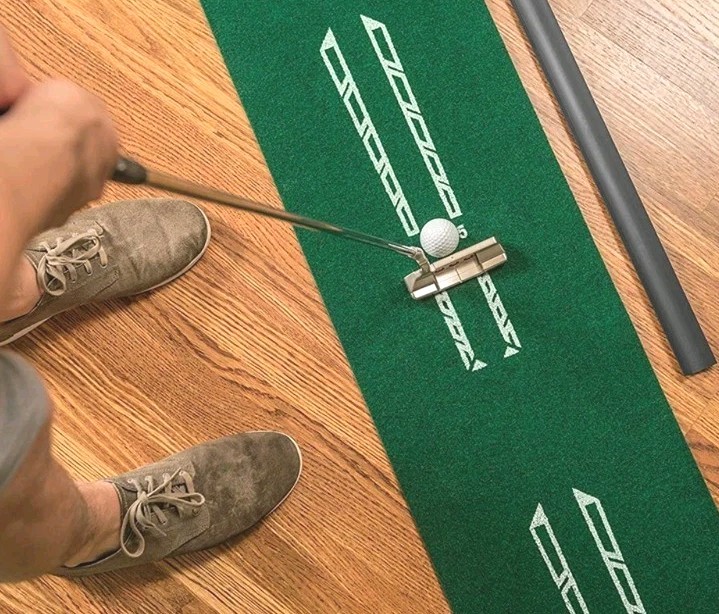 SKLZ Accelerator Pro Golf Putting Green Mat With Auto Ball Return & Visual Guide