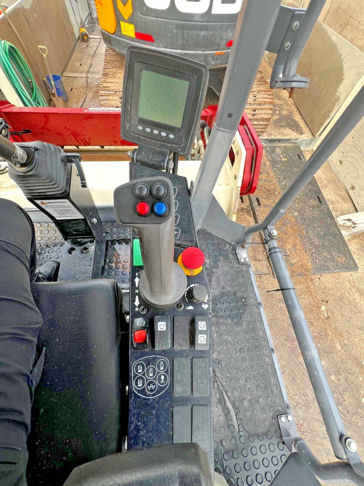 2022 DYNAPAC CC2200 Double Drum Vibratory Asphalt Roller - 59" Width - 153 Hours