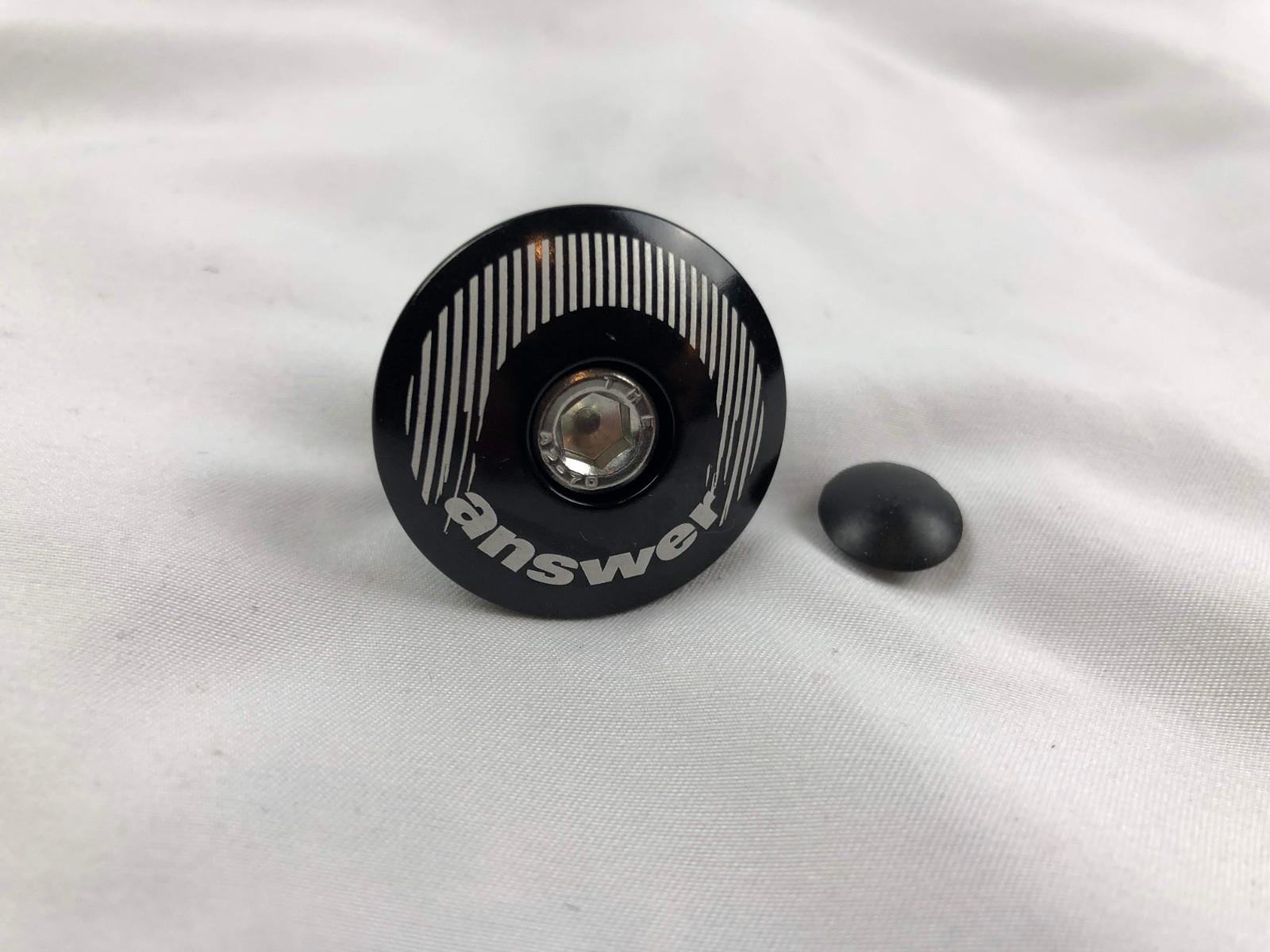 Answer Bicycle Top Cap Star Nut Bolt SET 1-1/8 Black