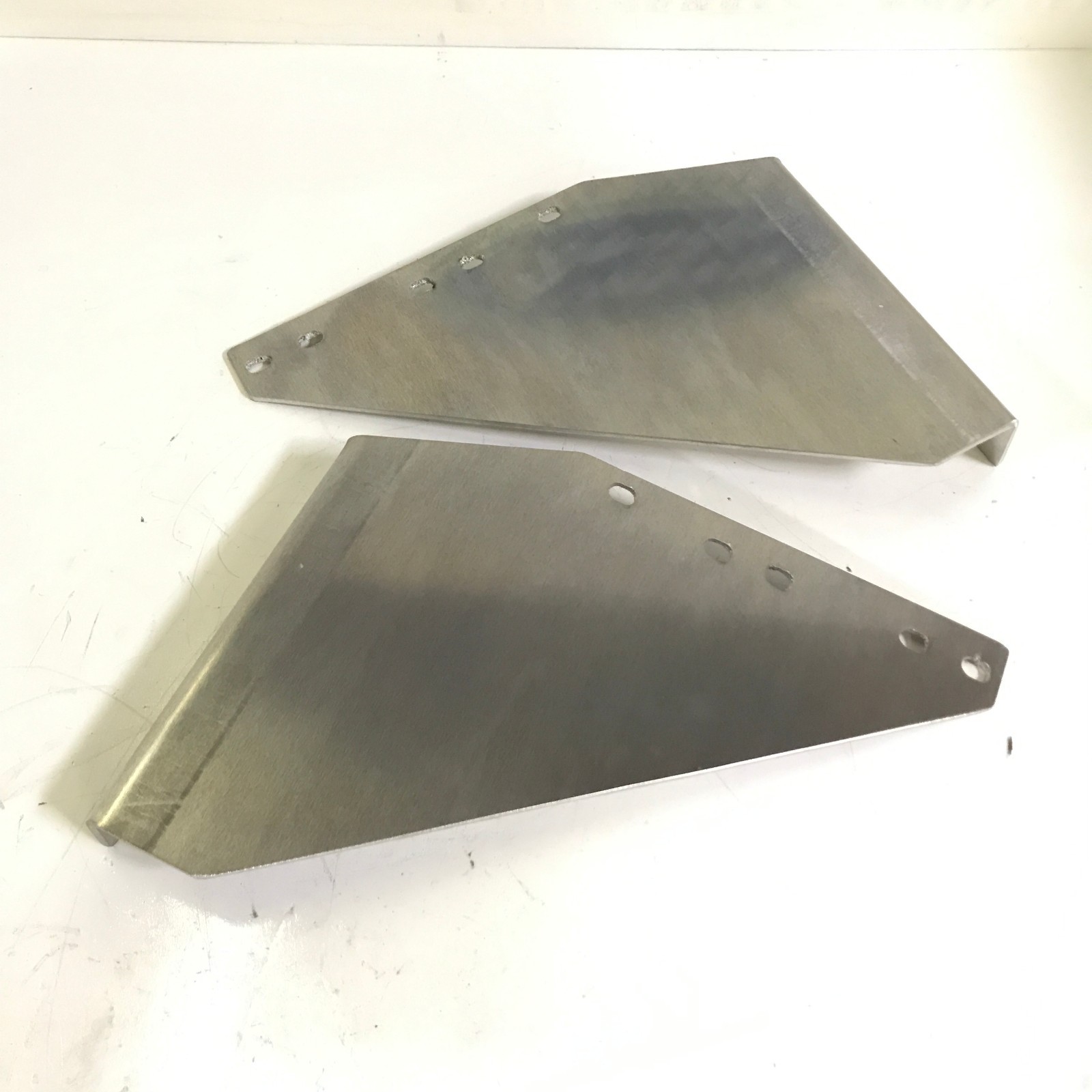 KENWORTH Battery Box Step Brackets - 1 Pair