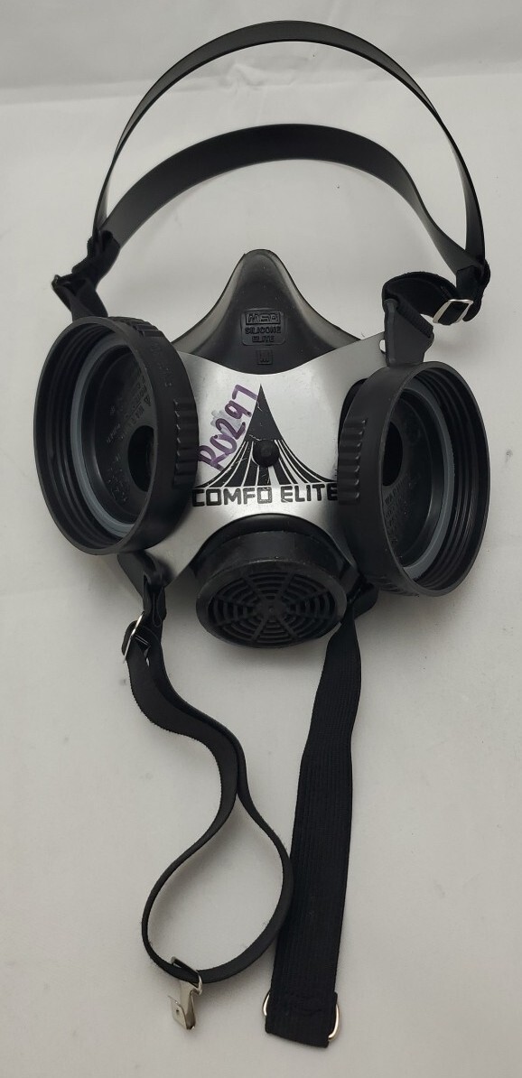 MSA 487905 COMFO ELITE HALF MASK RESPIRATOR ~ Size Medium.