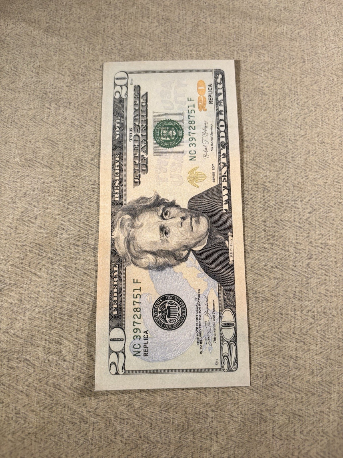 HOLLYWOOD-QUALITY PROPS WITH A HIGH-DETAIL, (REPLICA) (15 BILLS PER ORDER)