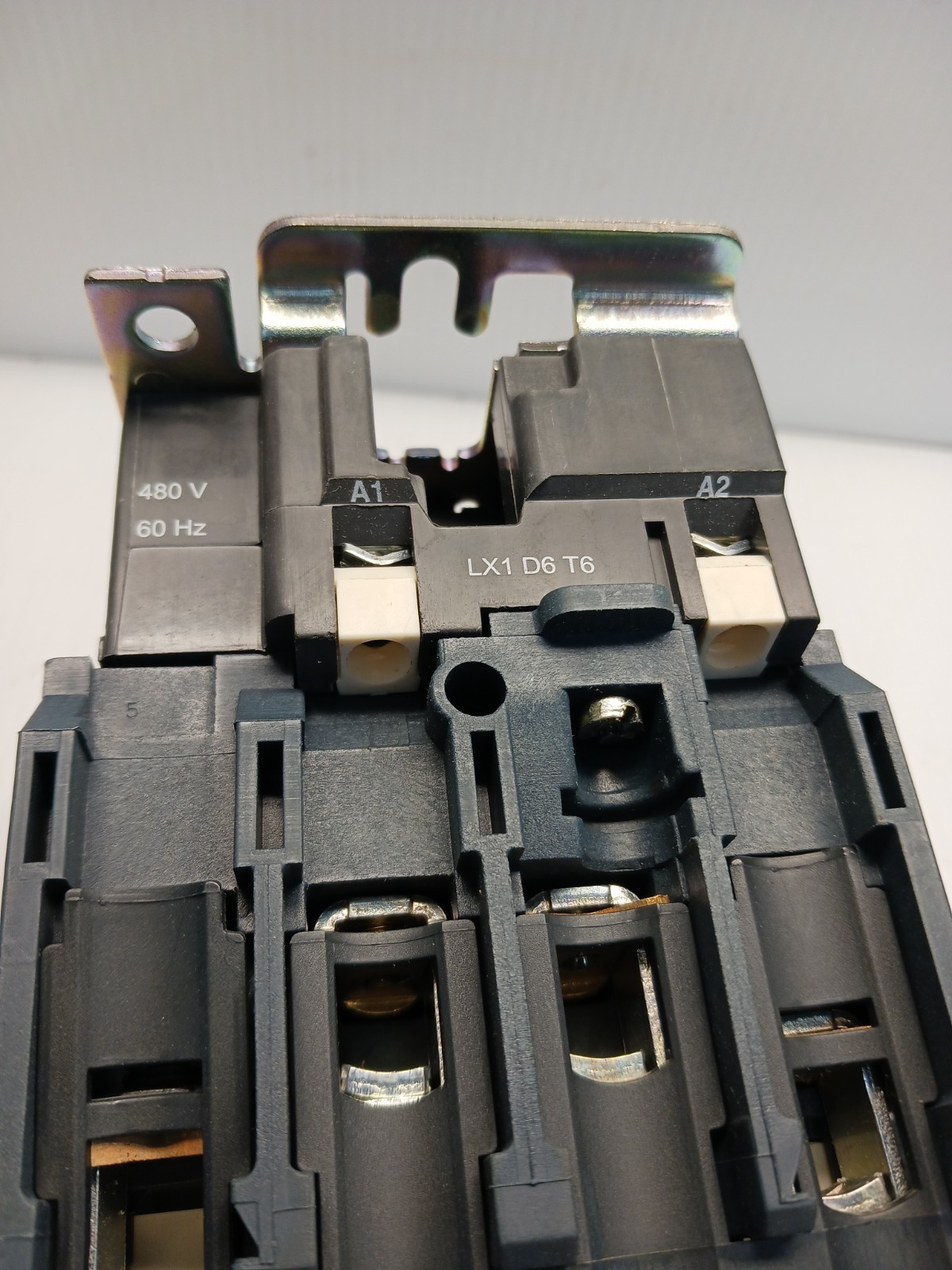 New Telemecanique LC1D40008 Contactor 60 Amp 480 Vac coil