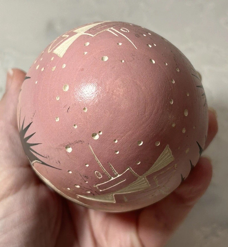 VTG Navajo Keda Dineh Native American Pottery Egg Hand Painted Carved Signed