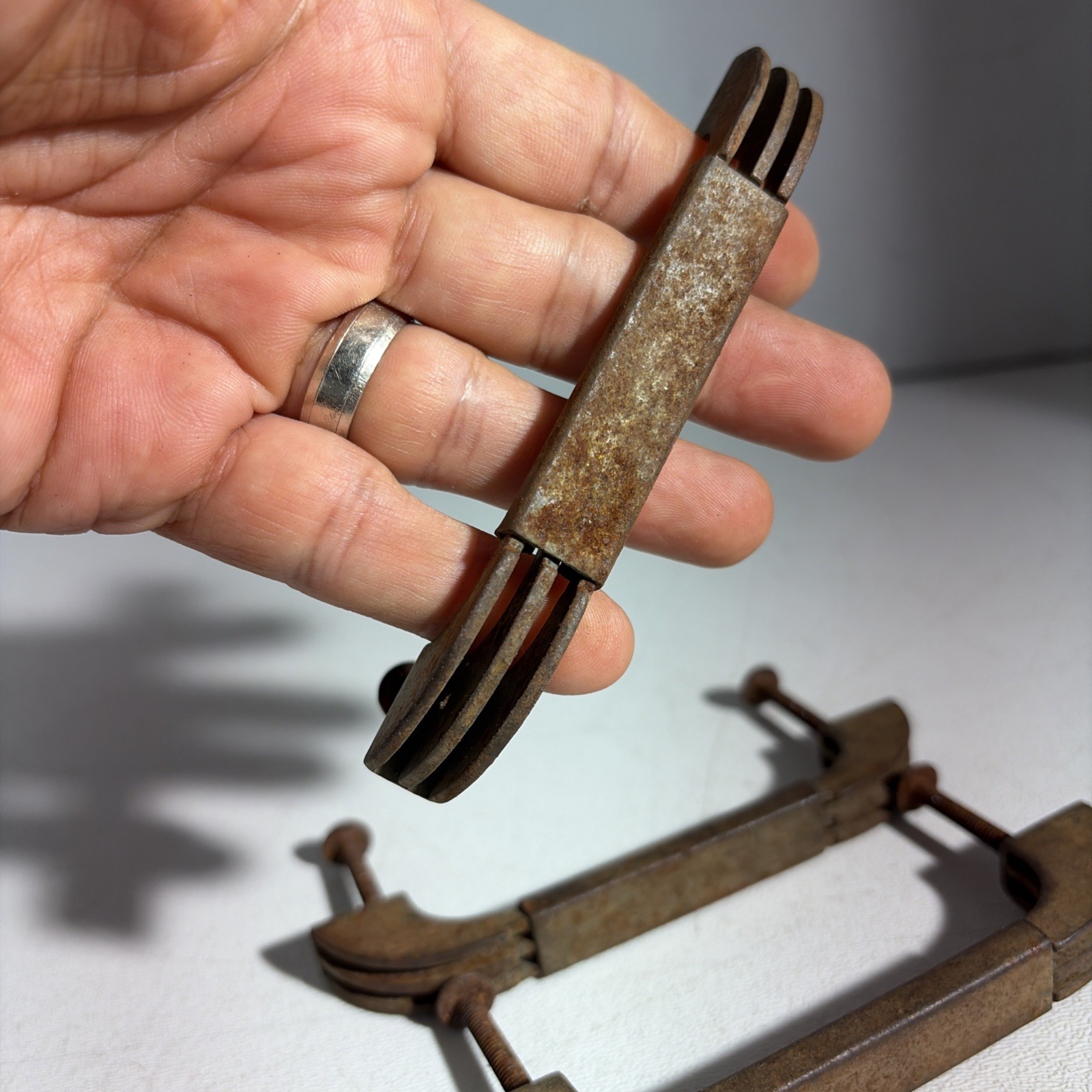 Vintage Art Deco Mid Century Modern Rustic Drawer Pulls Handles Set Of 3