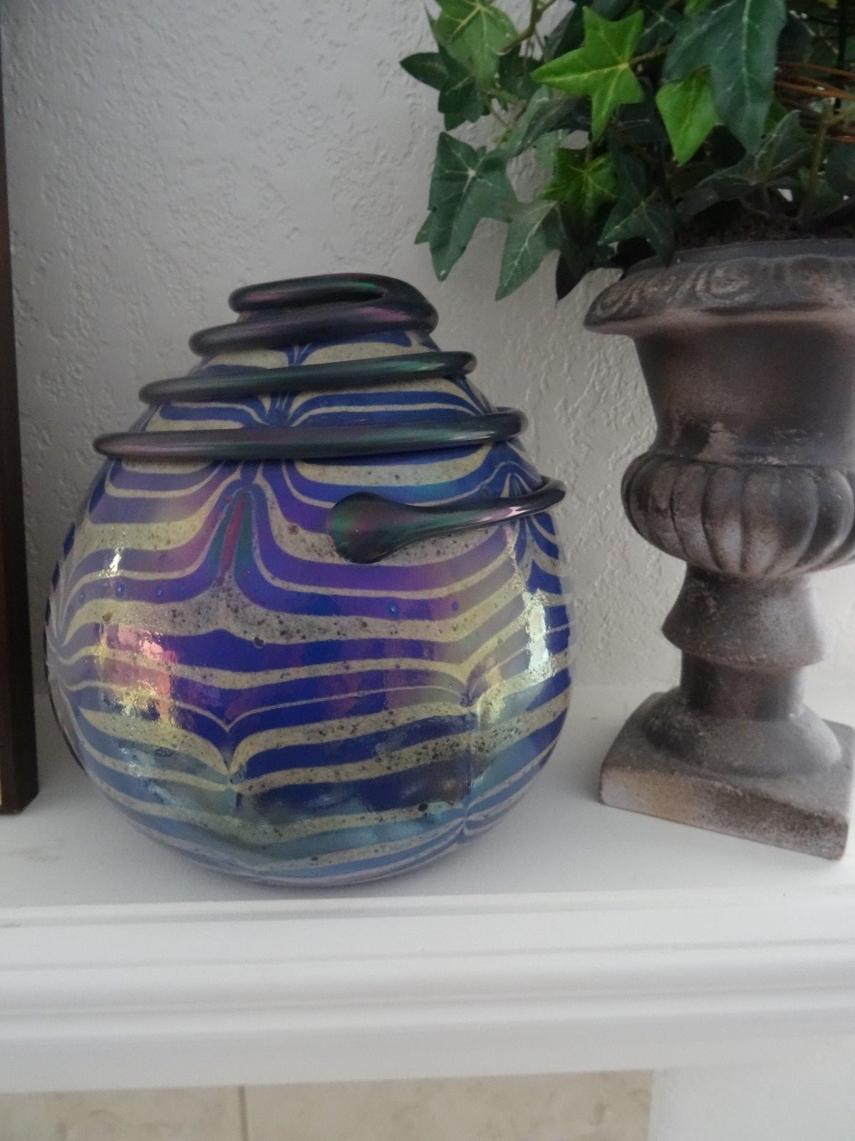 Large Authentic Signed SERGIO ROSSI Murano Glass Pulled Feather VASE Iridescent