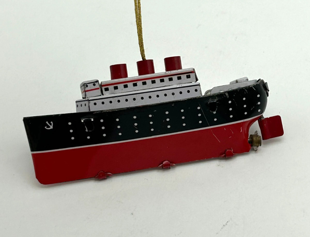 Vintage 1997 Tin Toy Schylling Christmas Ornament w/Box ~ Ocean Liner