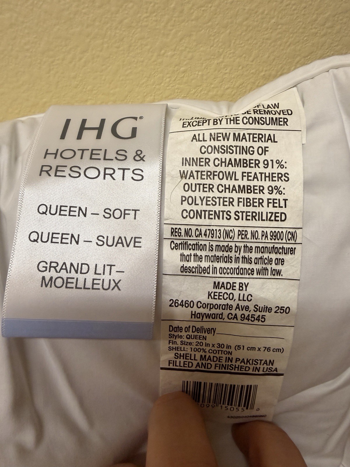 IHG Featherbest QUEEN SOFT Pillow Featured at IHG Hotels FREE PILLOWCASE