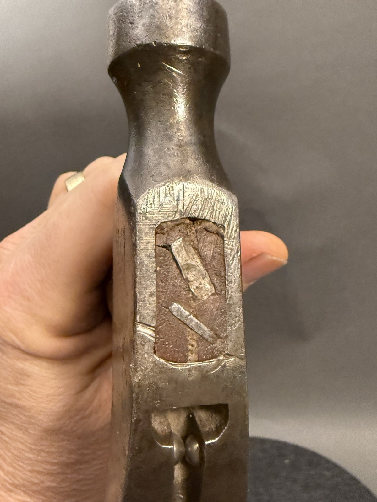 Nice Vintage Cheney Nail Holding Straight Claw Hammer. Very Clean Condition.