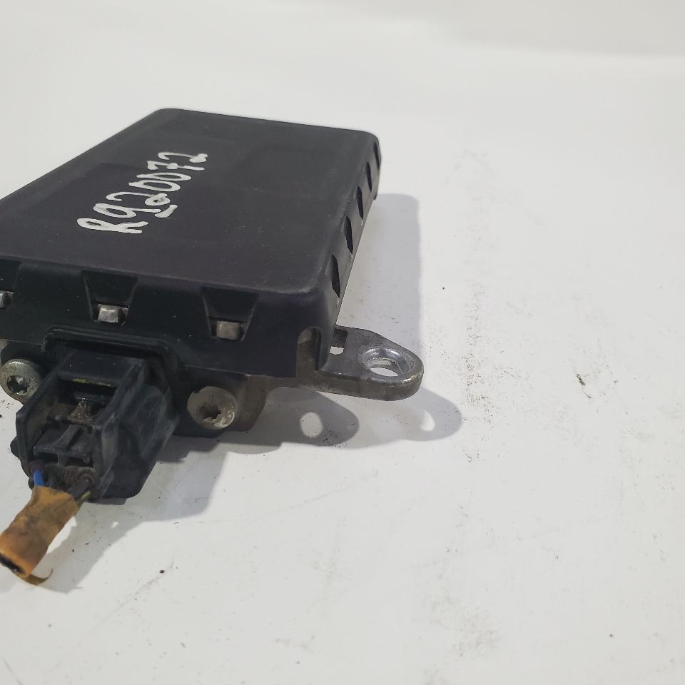 2013 2014 2015 Mazda CX-9 OEM Left Rear Blind Spot Radar TD7467Y40B