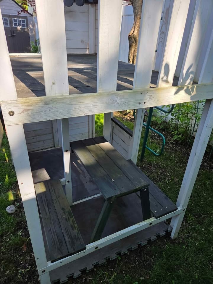 Kidkraft Woodland View Playhouse with Kitchen and Table Feature, Two Levels Dura