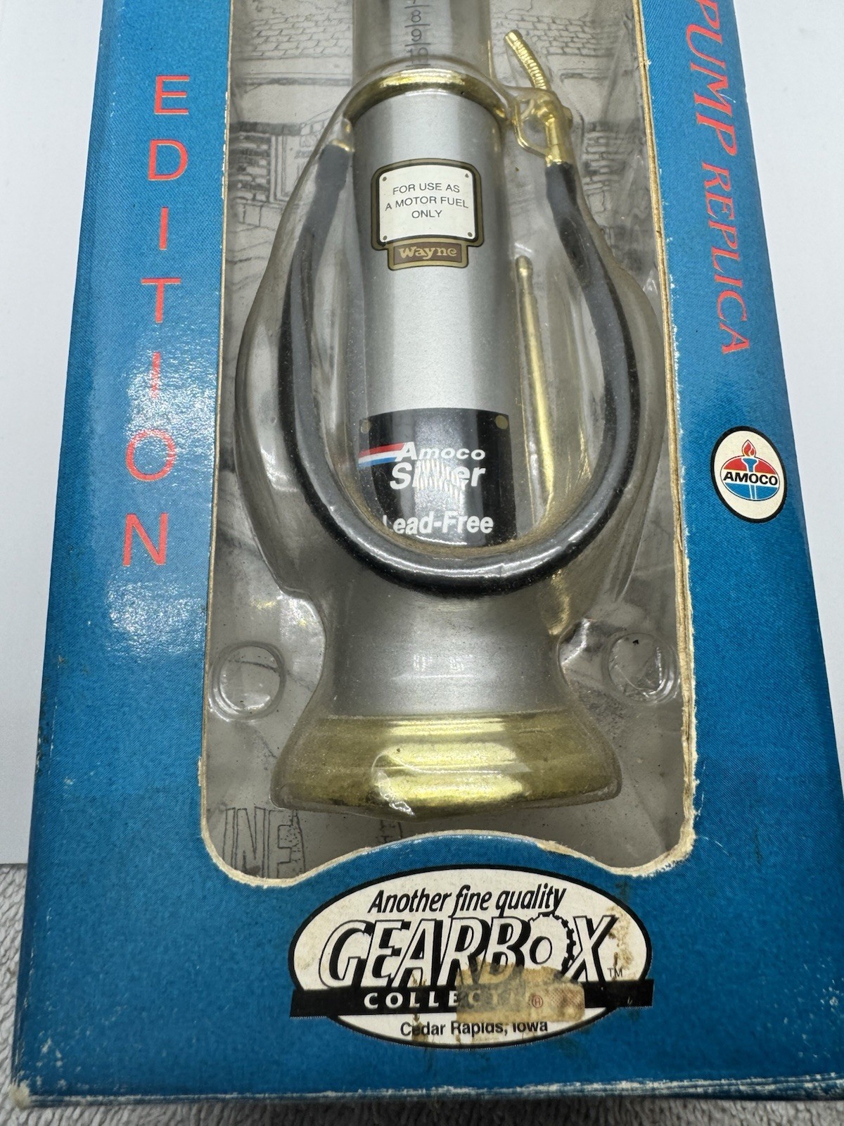 Limited Edition Replica Gas Pump Amoco Silver Wayne Gearbox