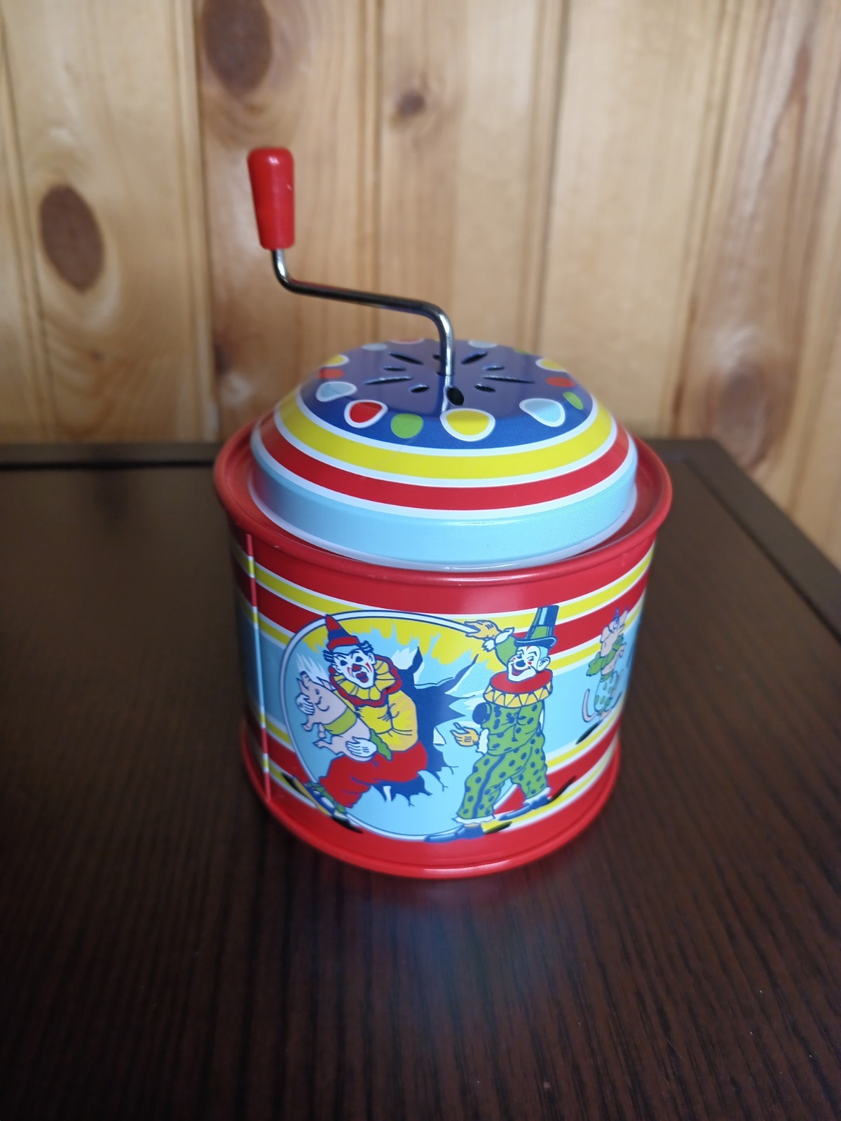 Schylling Classic Round Clown Tin Music Box Toy W/ hand crank Works! 2017