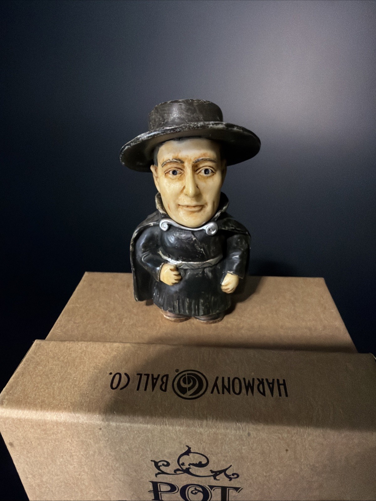 Georgia O’Keeffe Pot Belly Retired Figurine with Box Card