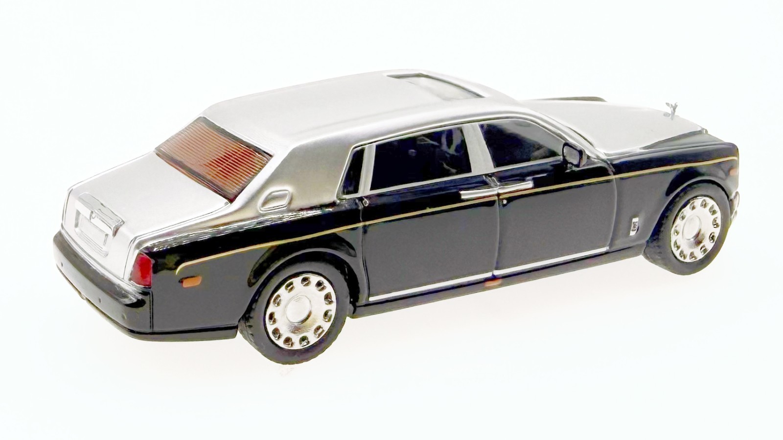 MicroCity87 Rolls Royce Phantom - MC-870018SLB - Silver & Black Limited Edition