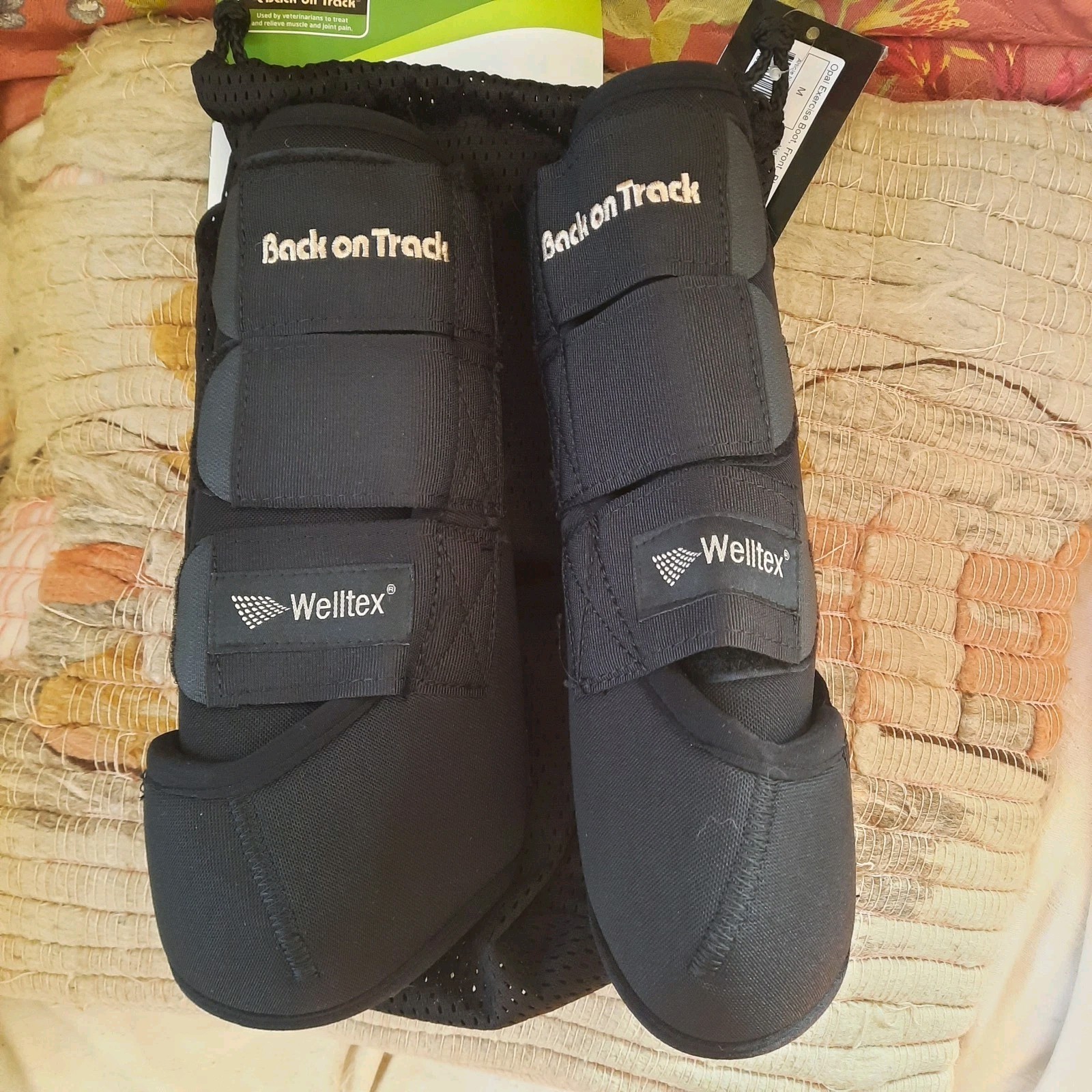 NWT BACK ON TRACK Opal Pair Lg Front Exercise Boots Black Large