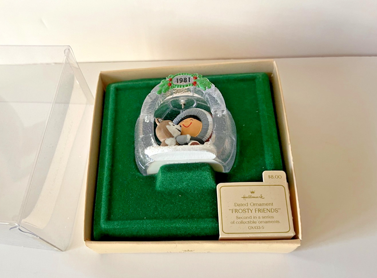 HALLMARK 1981 FROSTY FRIENDS 2ND IN SERIES ESKIMO HUSKY IGLOO ORNAMENT W BOX