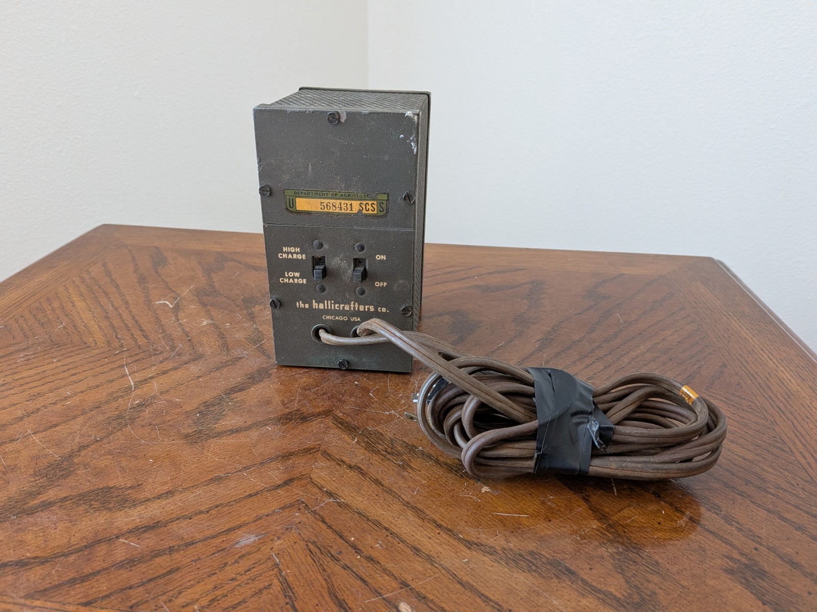 Hallicrafters Radio Battery Charger