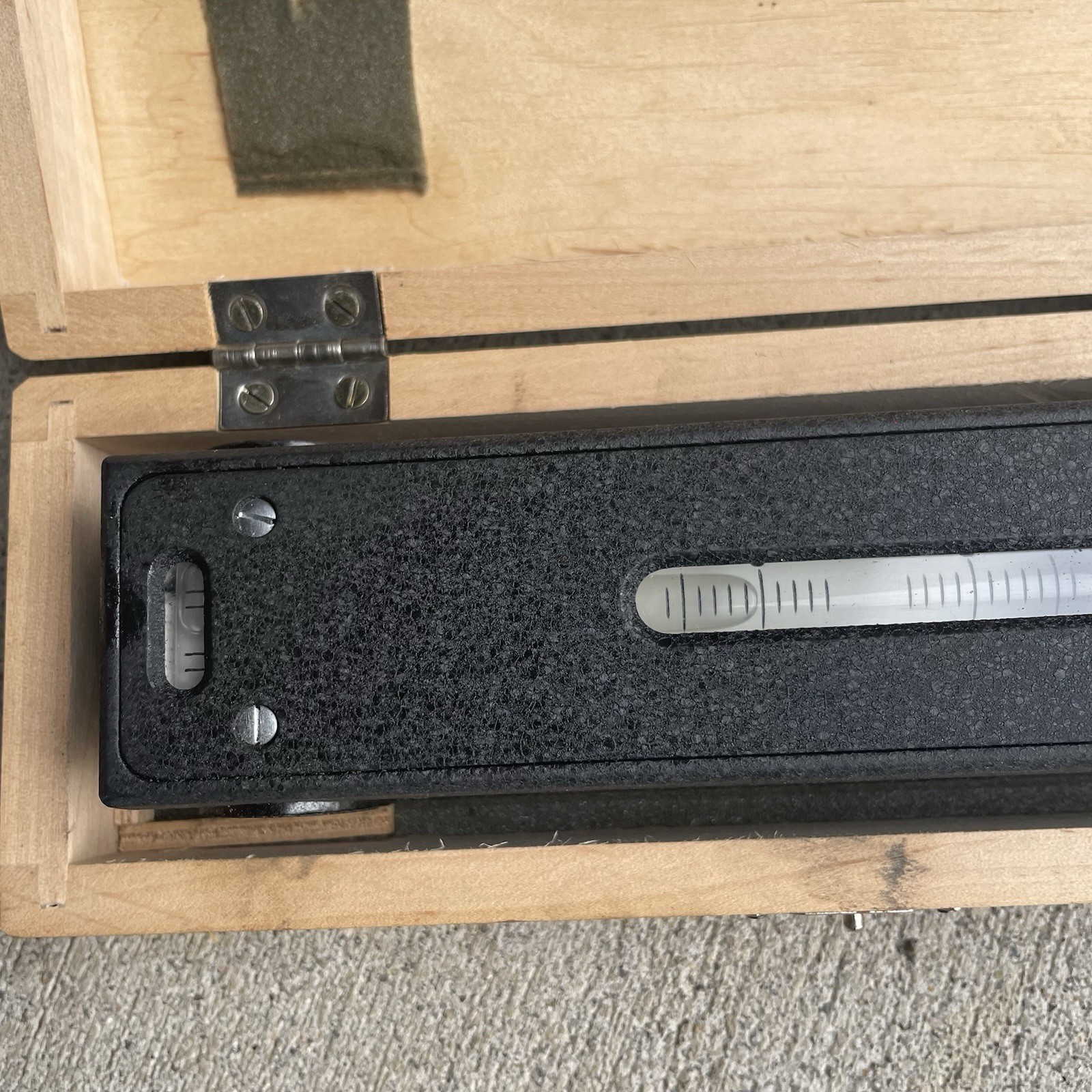 Fowler Level 8” 0.0005'' / 10'' Precision Machinist Inspection Level Bar