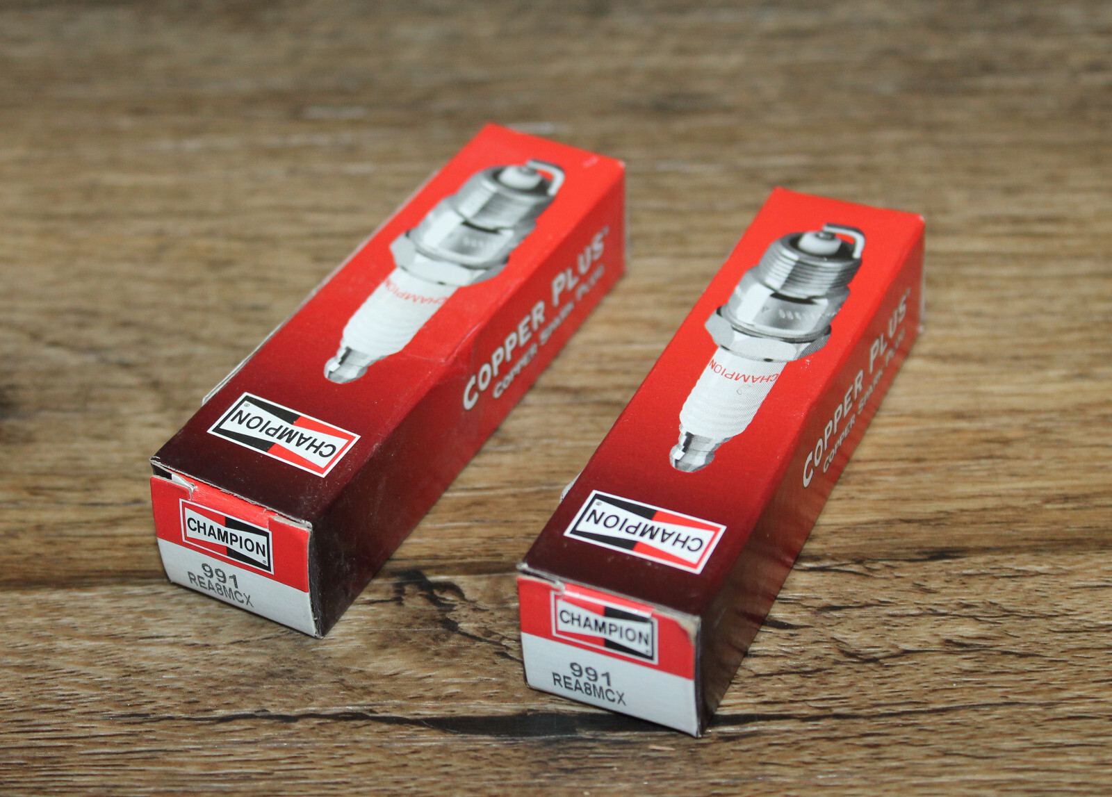 New Set of 2 Champion Spark Plugs REA8MCX Polaris Sportsman 850 2009-11 3022225