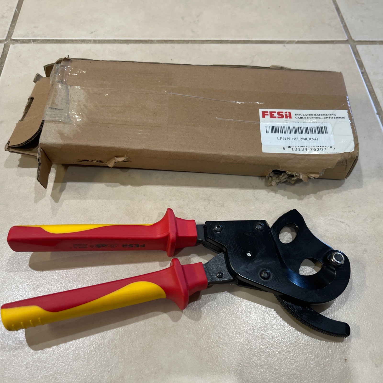 FESA Insulated Ratcheting Cable Cutters 1000V Heavy Duty Wire Cutters New