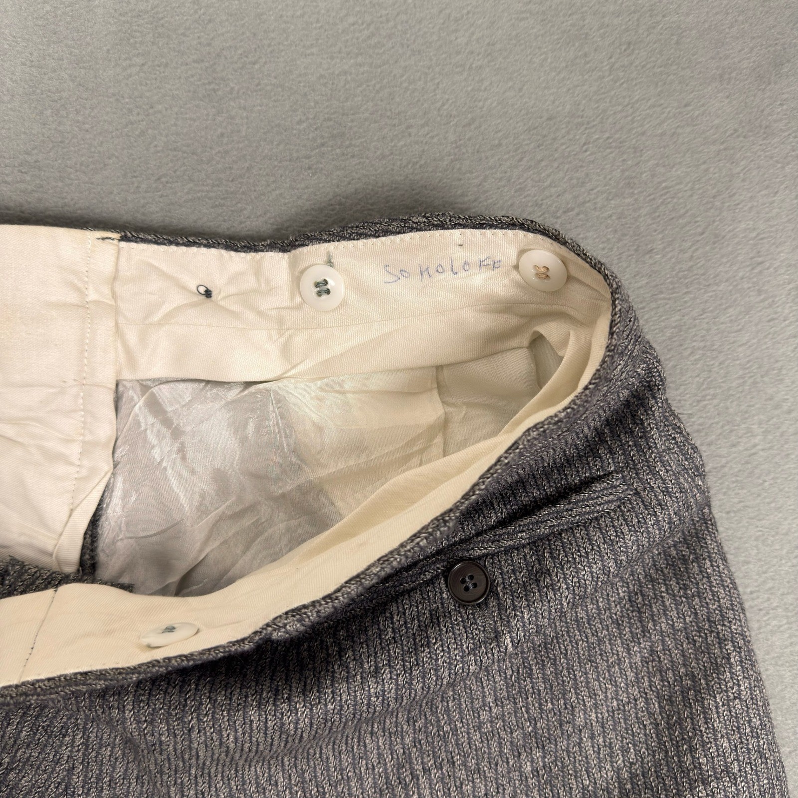 Vintage 80s Basile Made in Italy 100% Wool Pleated Cuffed Dress Pants Mens 31x29