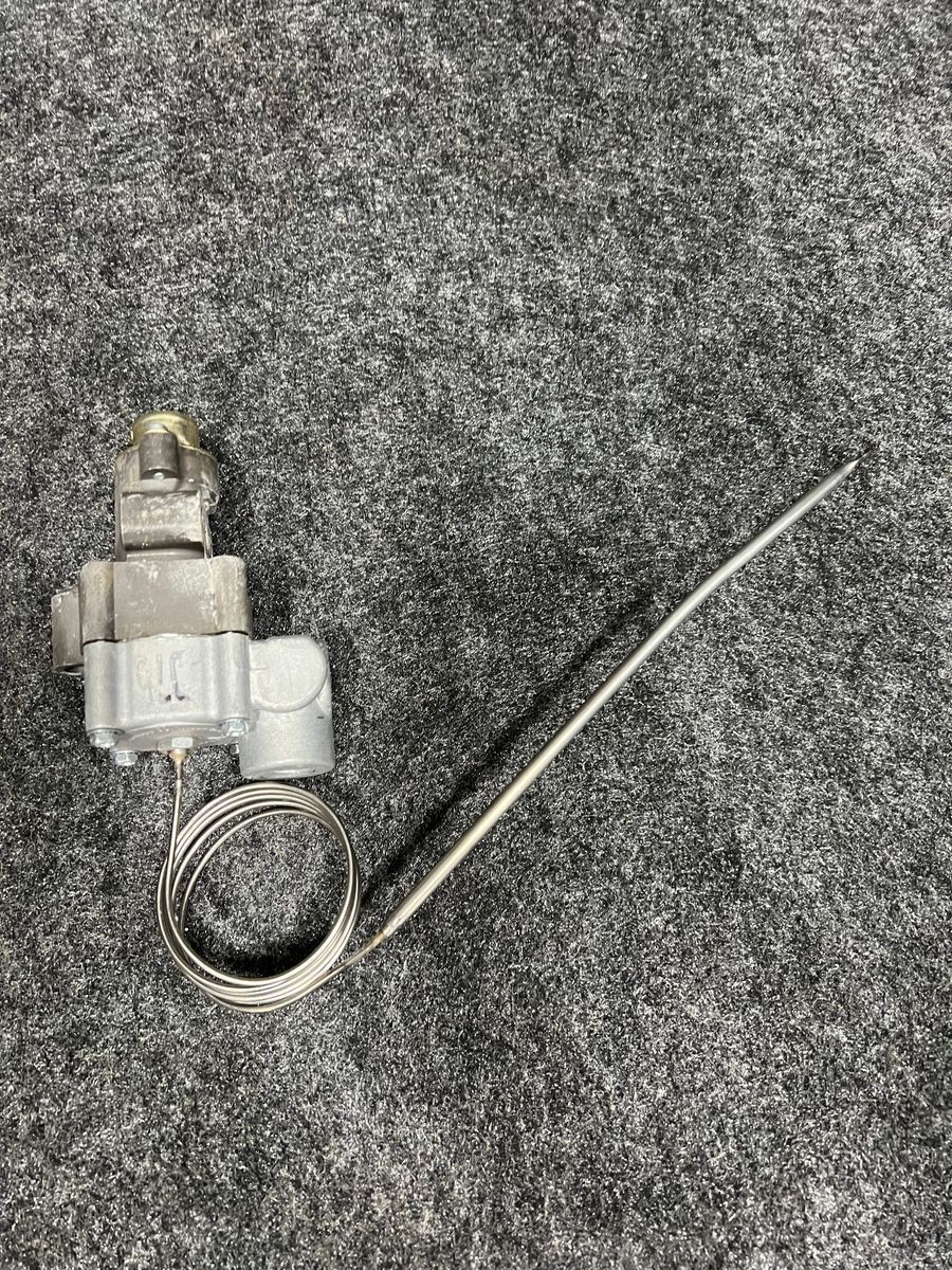 ROBERTSHAW BJWA25PC--06-36 Gas Thermostat. No Box