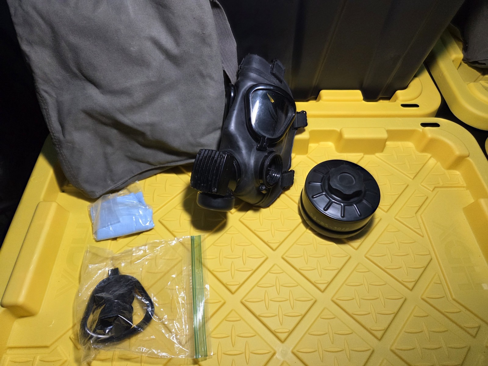 Serbian M-2F Phonics Gas Mask Rare Cold War Yugoslavia