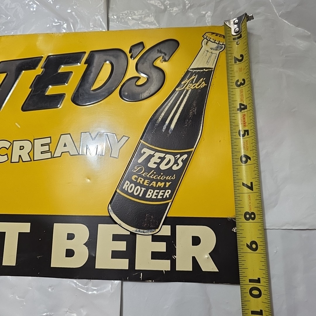 VTG TED WILLIAMS Ted's Delicious Creamy ROOT BEER SIGN 10in. x 15in. Green Back