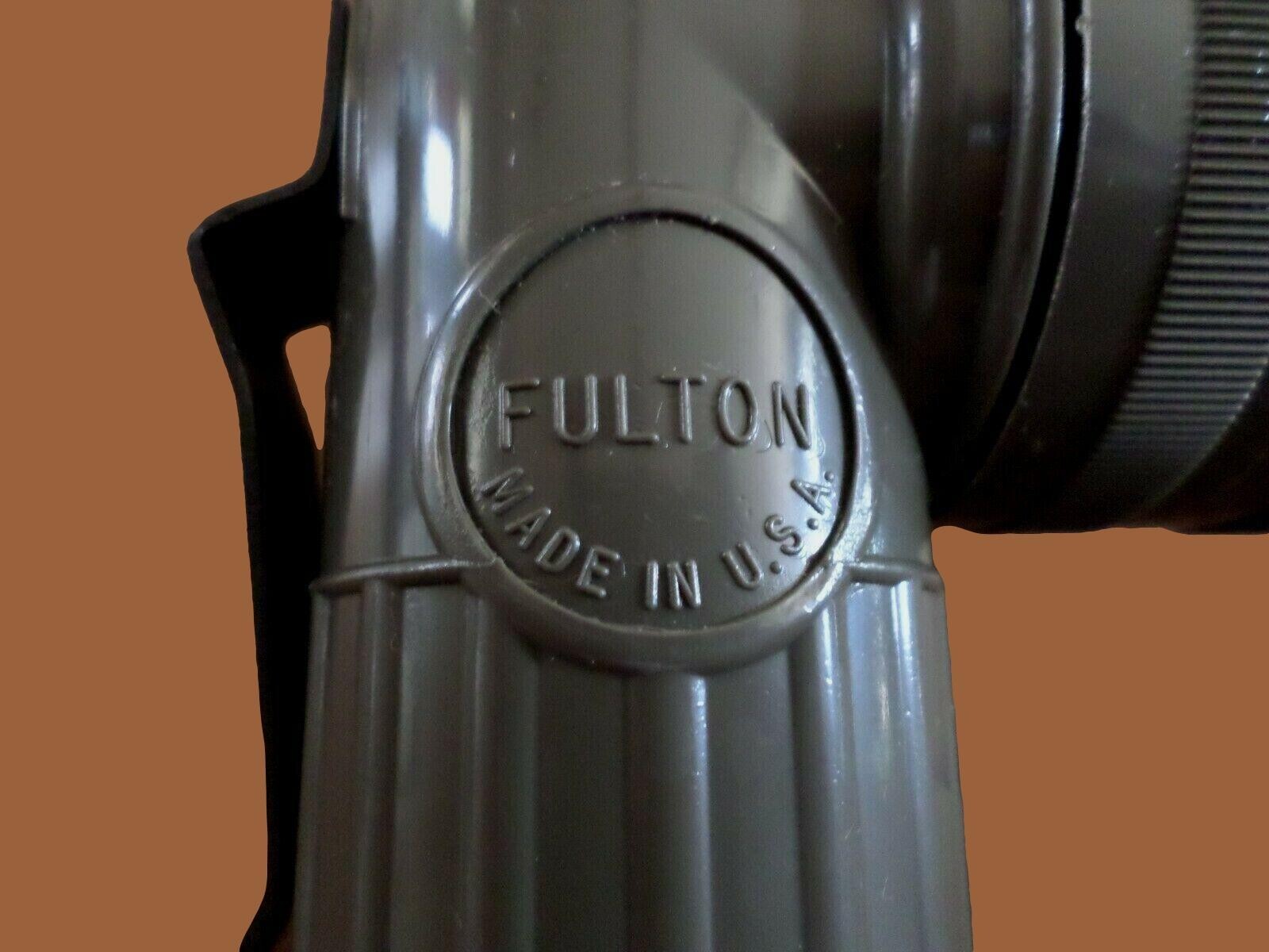 U.S MILITARY ISSUE ANGLE HEAD FLASHLIGHT FULTON MX-991/U OD GREEN U.S.A MADE NEW