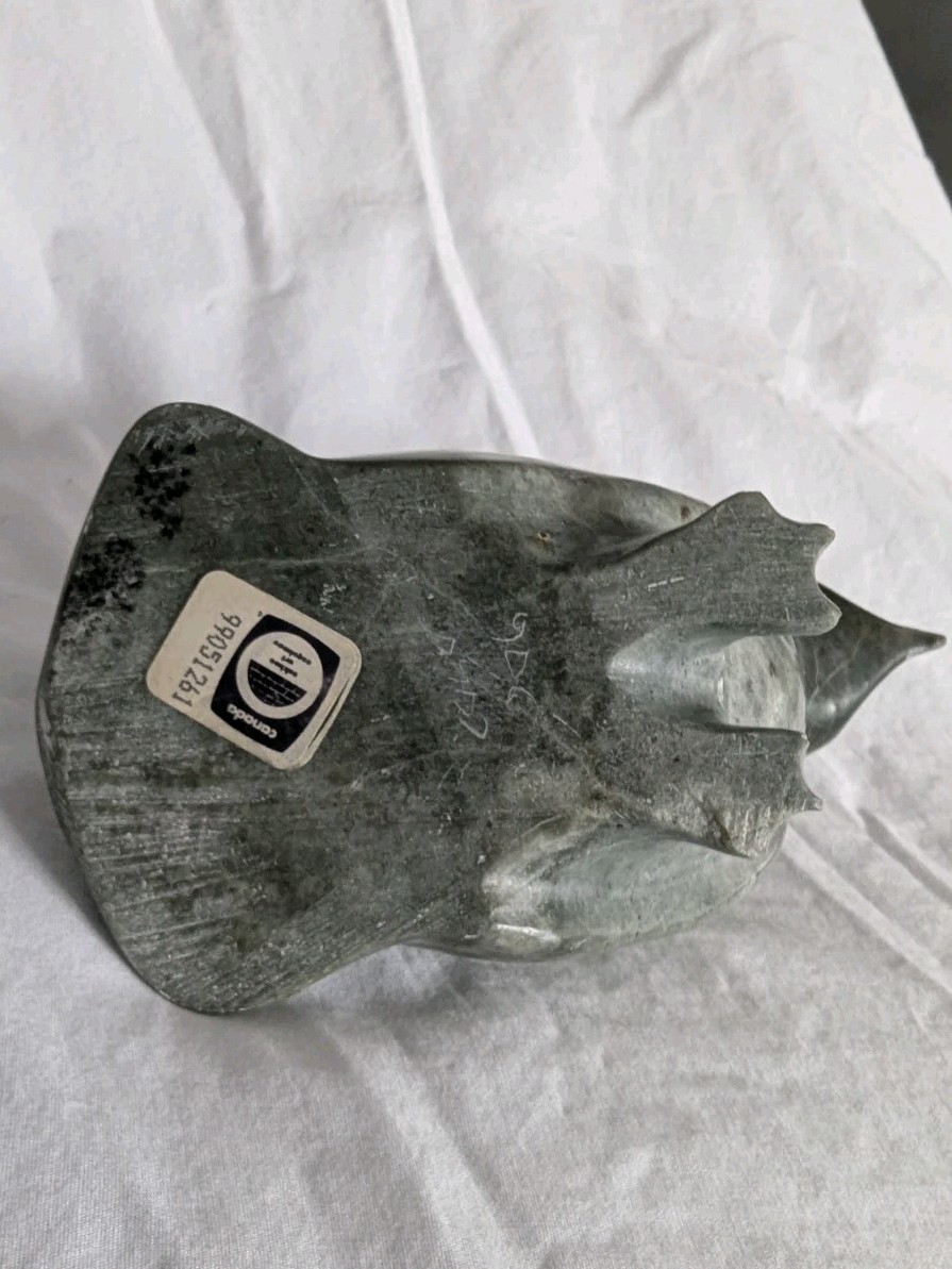 WINNIE EYAITUK Inuit Eskimo GREEN Soapstone BIRD Carving Canada 1988